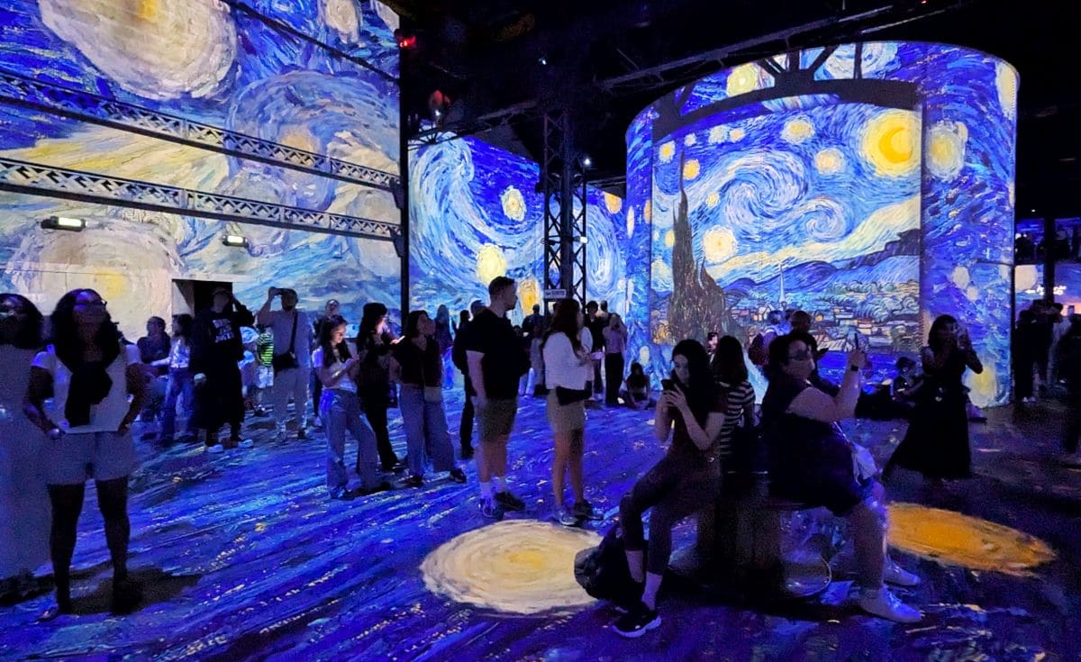atelier des lumières van gogh